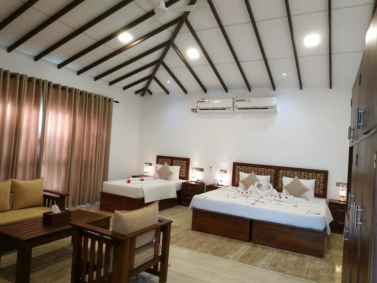 Sigiriya Cashew Palace Resort Daganapothaha Hotel