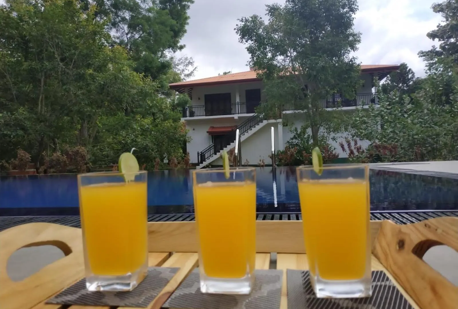 Sigiriya Cashew Palace Resort Daganapothaha
